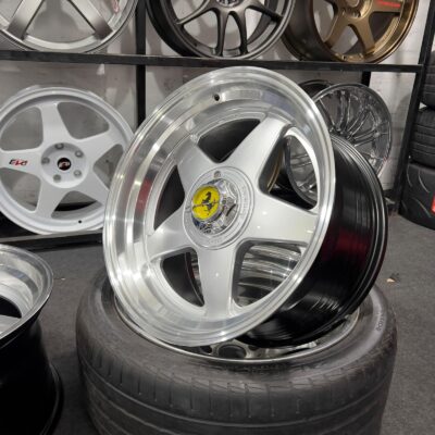 WhatsApp Image 2025-11-11 at 23.09.51 Llantas Ferrari 17